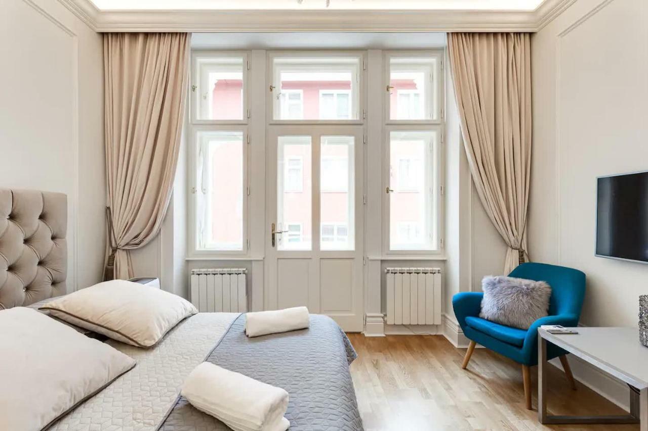 Prague Centre Armani Apartment Bagian luar foto